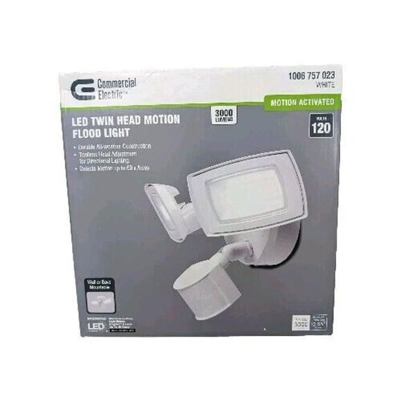 Motion Detection 60 Ft away Flood Light LED WHITE Twin Head Adjusts NEW in Box! - Picture 13 of 16